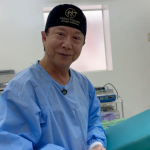 Milton Seigi Hayashi explica que a ginecomastia tem solução cirúrgica eficaz e resultados discretos.