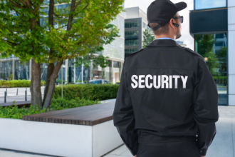 Prefeito Reinaldinho é homenageado pela Polícia Militar e reforça política de segurança em São Sebastião