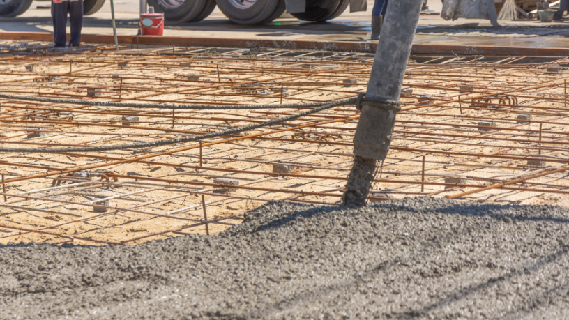 Entenda com Valderci Malagosini Machado o que os laudos e ensaios revelam sobre o desempenho e a conformidade do concreto.